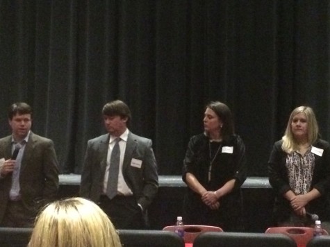 Alumni Give Career Perspective to Juniors