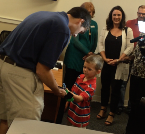 Prep Uses 3-D Printing to Make Prosthetic Hand