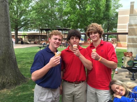 Along with coffee, students were offered ice-cream by the cafeteria ladies.