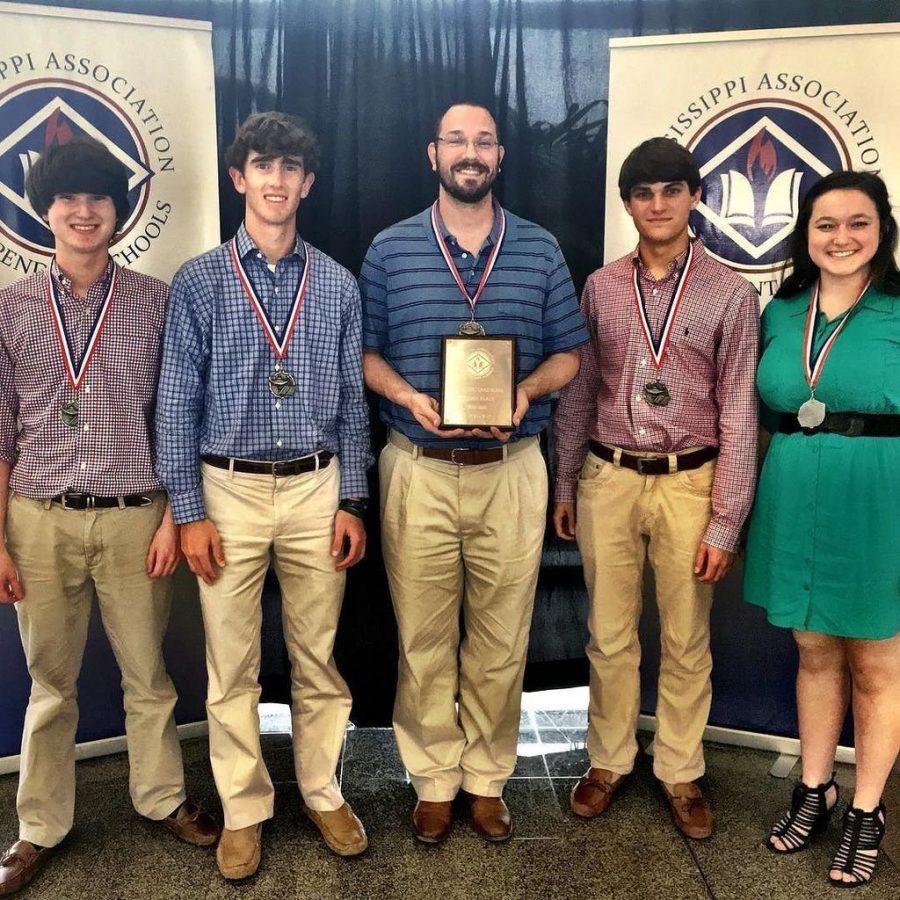 Quiz Bowl Heading to Nationals