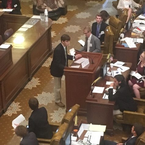 Sen. Wesley Roberson explains things to his fellow legislators.