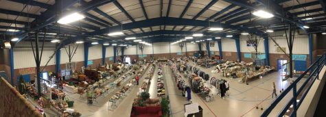 Juniors prepare for annual class garage sale