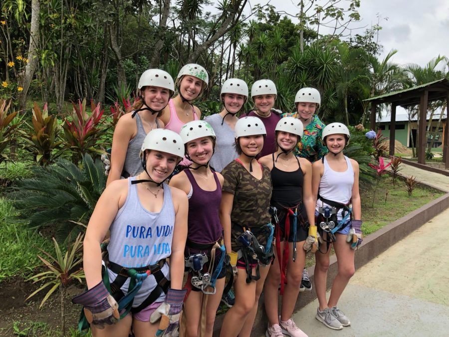 Students travel to Costa Rica over Thanksgiving break