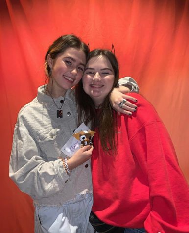 Julia and Clairo at her Atlanta meet and greet