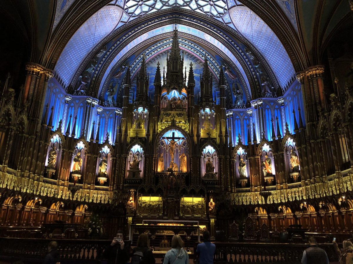 Prep+students+visiting+the+Notre-Dame+de+Quebec+Basilica+in+Quebec+City