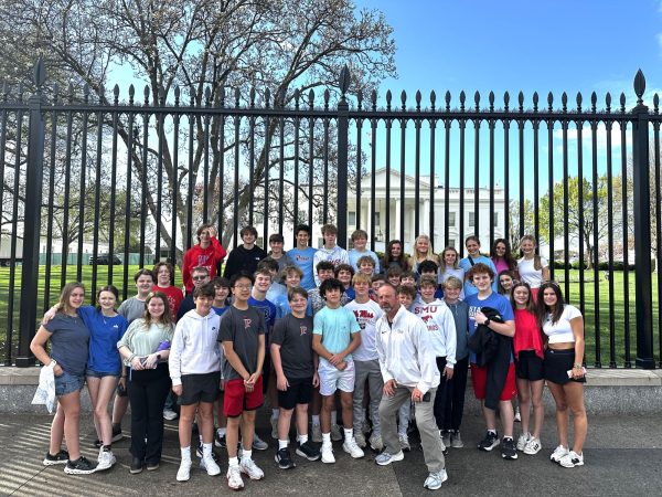 Eighth graders visit 1600 Pennsylvania Avenue