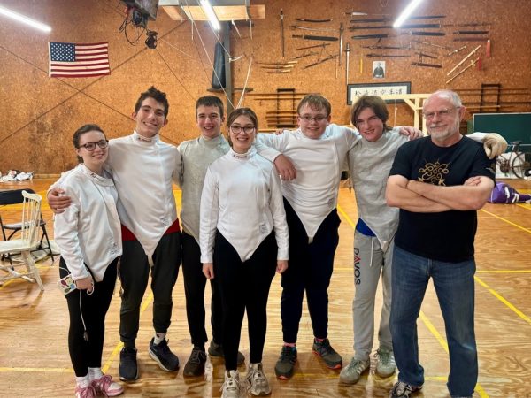 Prep fencing team off to the races